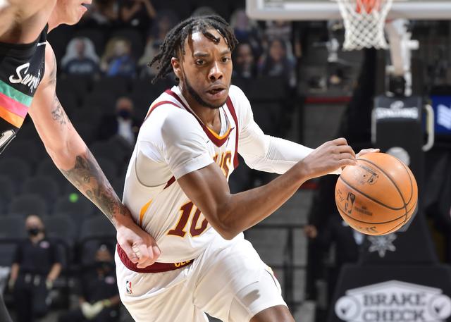 前采访中对 前采访中对