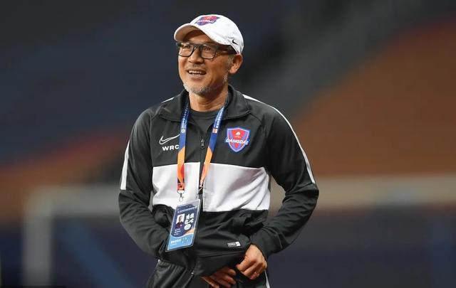 是室内跳伞 是室内跳伞